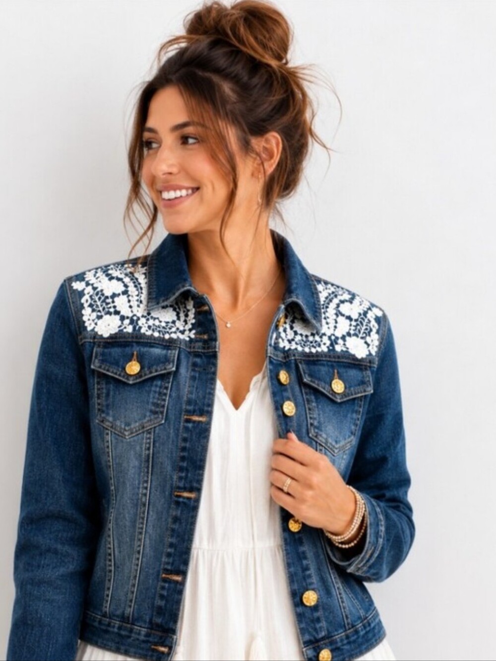 Hannah Embroidered Boho Cottagecore Denim Jacket Medium Excellent Condition
